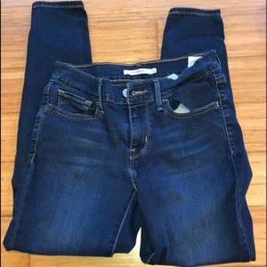 LEVI 710 jeans